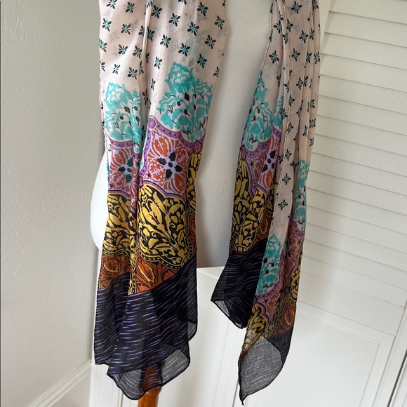 Scarf - Picture 2 of 2